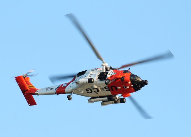 N6042 — - US Coast Guard Copter RESCUE6042 working a search at Lighthouse Point Park in New Haven, CT. July 5, 2014 -19:38est. They were in comm w/KHVN Tower on 124.8 as they worked in their airspace.