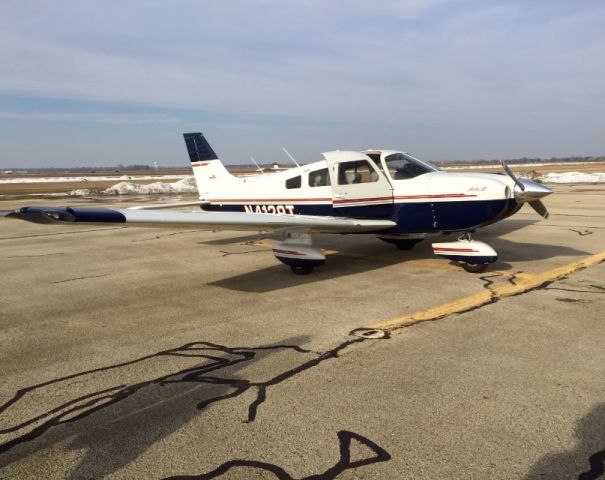 Piper Cherokee Arrow (N4128T)