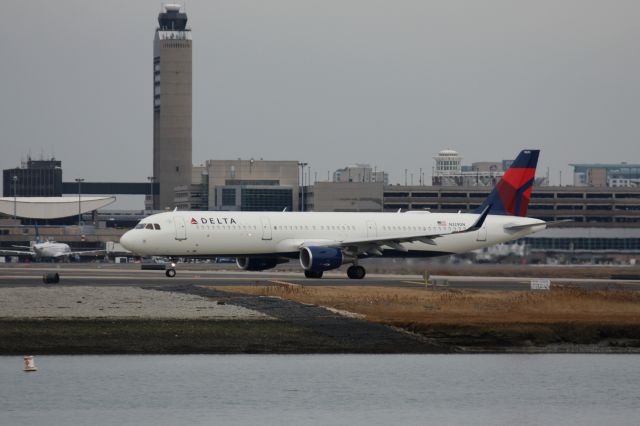 Airbus A321 (N329DN)