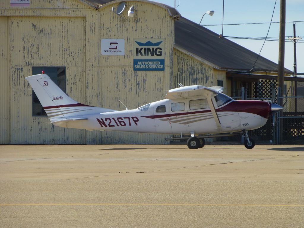 Cessna 206 Stationair (N2167P)