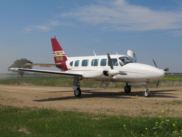 Piper Navajo (VH-FUI)