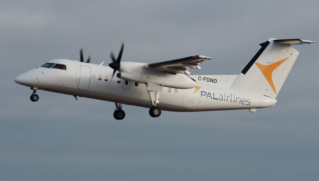 de Havilland Dash 8-100 (C-FDND)