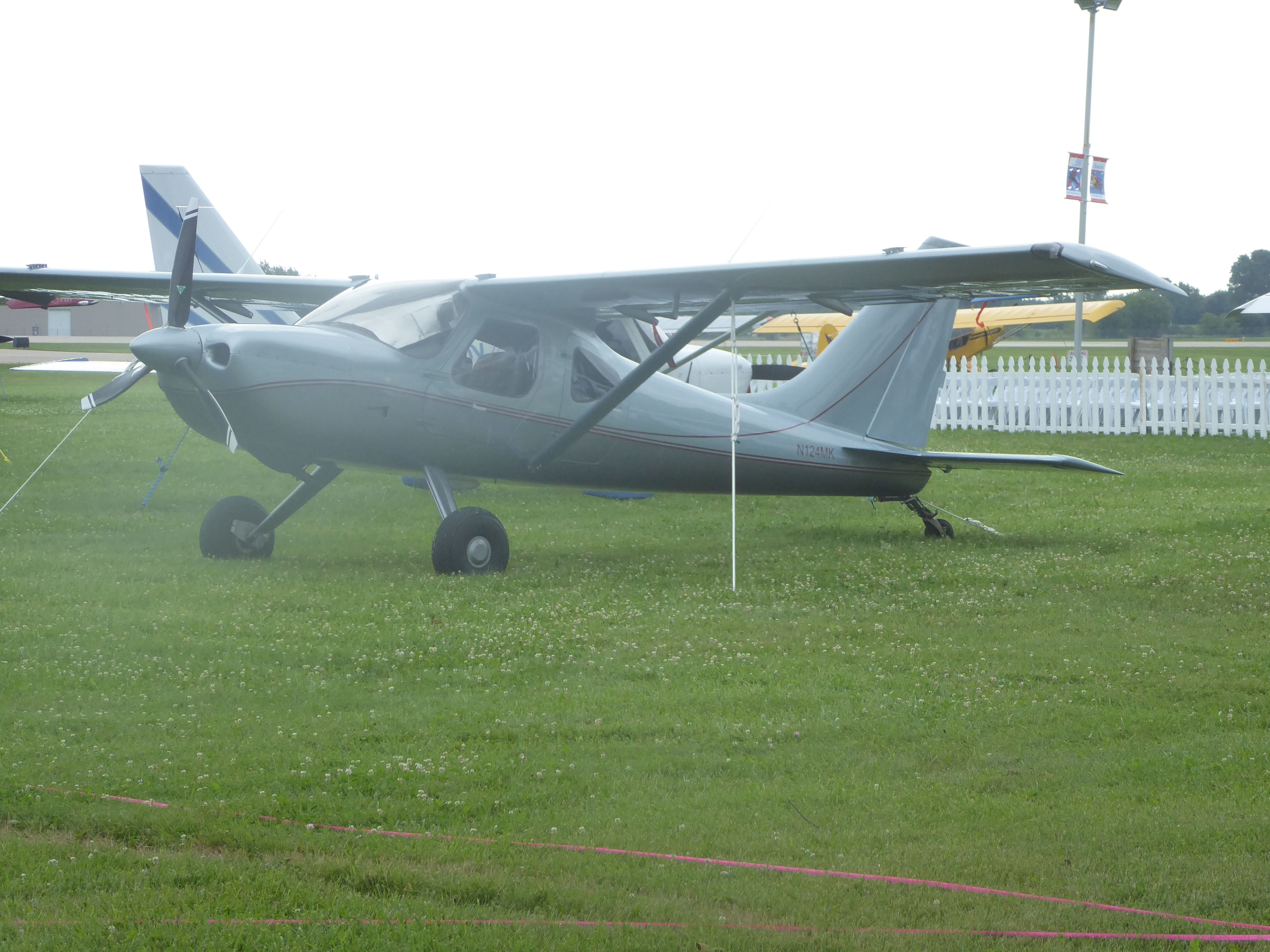 Pilatus PC-6 Porter (N124MK)