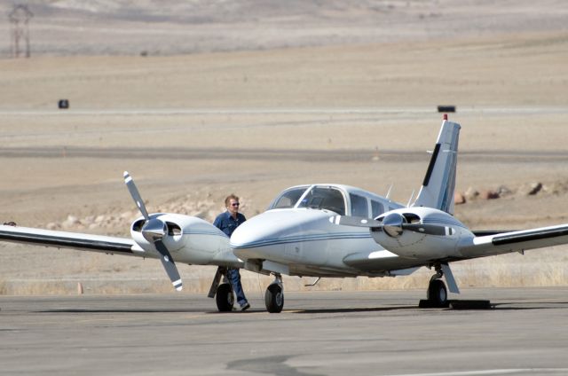 Piper Seneca (N1523X) - Preparing for departure April 2021