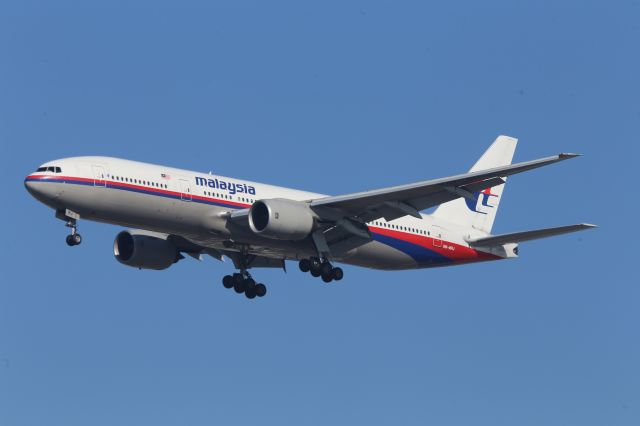 Boeing 777-200 (9M-MRJ)