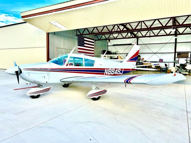 Piper Cherokee (N8846J)