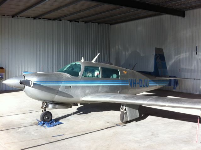 Mooney M-20 (VH-DJU)