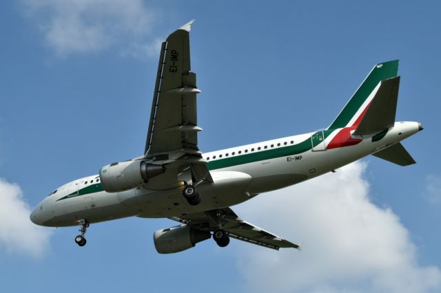 Airbus A319 (EI-IMP)