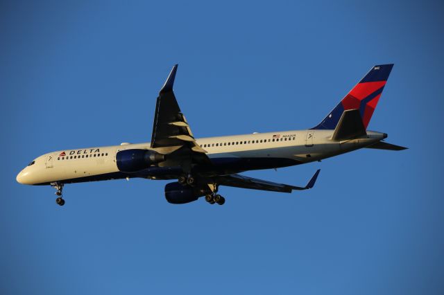 Boeing 757-200 (N542US)