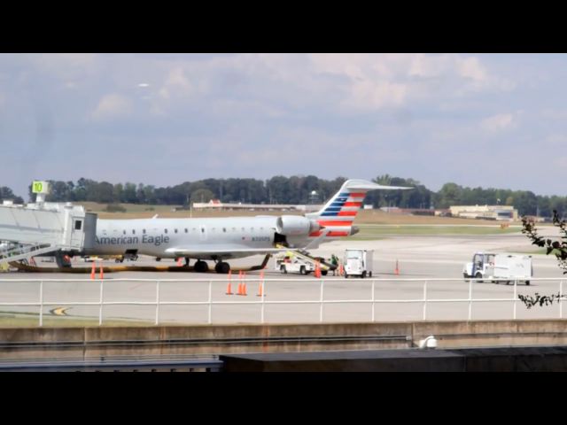 Canadair Regional Jet CRJ-700 (N705PS)