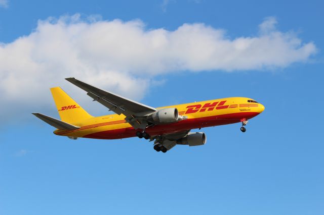 BOEING 767-200 (N655GT)