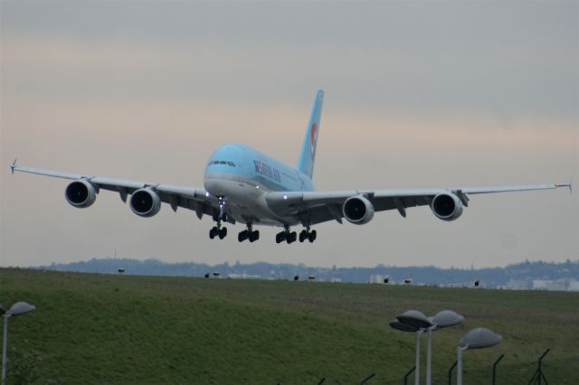 Airbus A380-800 (HL7612)