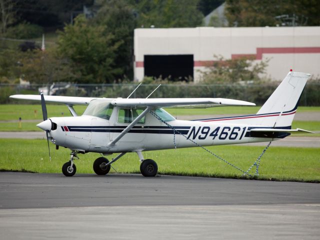 Cessna 152 (N94661) - At the Danbury CT airport.