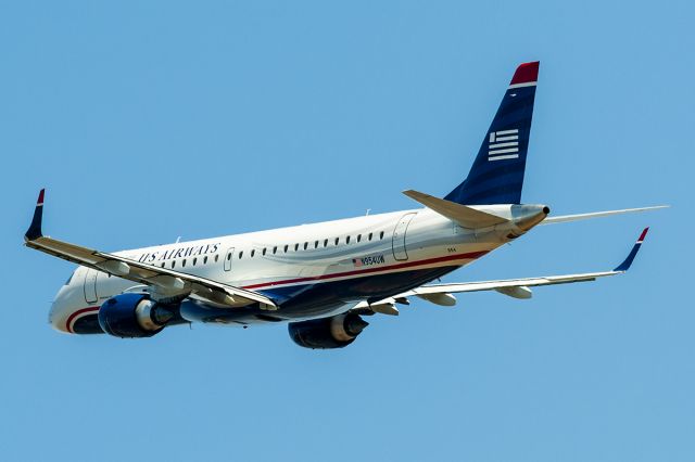 Embraer ERJ-190 (N954UW) - 3/23/2008