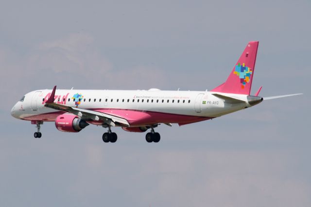 EMBRAER 195 (PR-AYO)