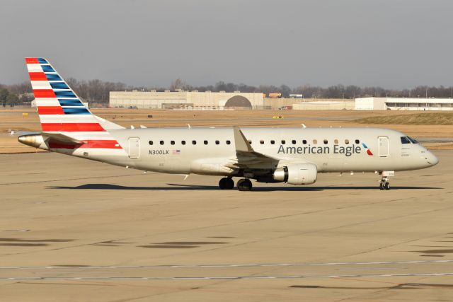 Embraer 175 (N300LK) - 12-31-22