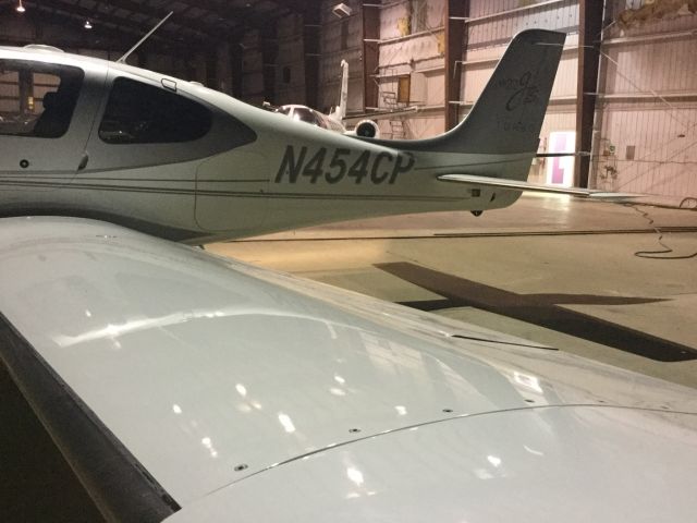 Cirrus SR-22 (N454CP)