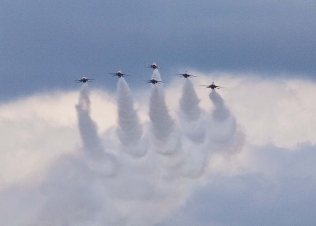 Lockheed F-16 Fighting Falcon —