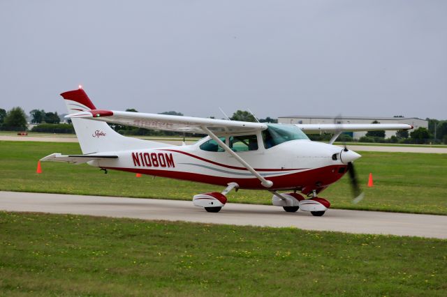 Cessna Skylane (N1080M)