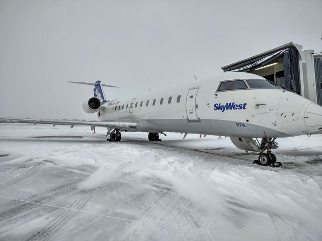 Canadair Regional Jet CRJ-200 (N976SW)