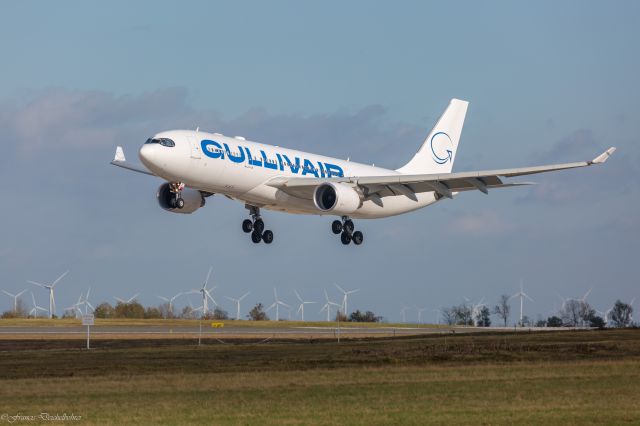 Airbus A330-200 (LZ-AWZ)