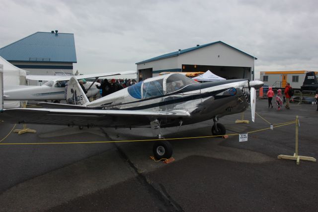 C-FGDS — - Spectacle aérien Aéroport des cantons Bromont CZBM QC.CA. 2014-08-16  Globe Swift GC-1B