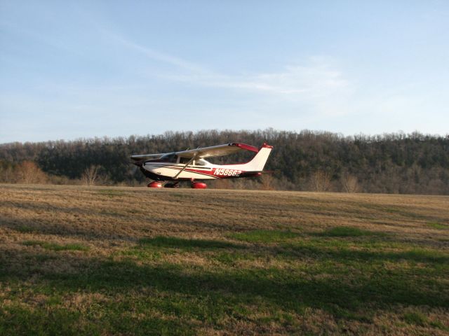 Cessna Skylane (N58662)