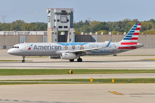 Airbus A321 (N167AN) - 23-R 10-06-23