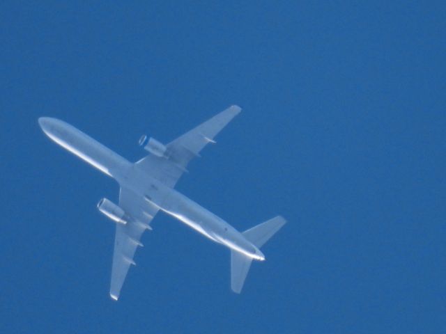 Boeing 757-200 (N67134) - UAL2363br /PHX-EWRbr /11-14-2024