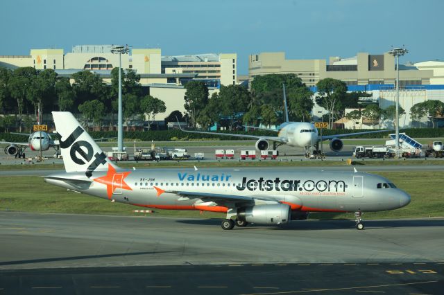 Airbus A320 (9V-JSM)