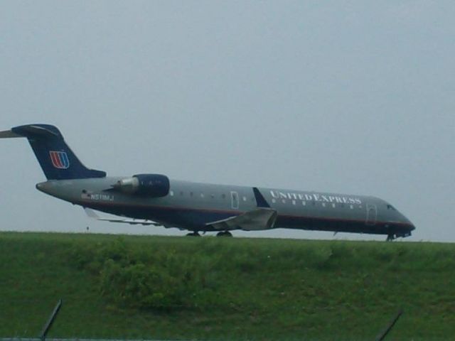 Canadair Regional Jet CRJ-700 (N511MJ) - 8/6/09