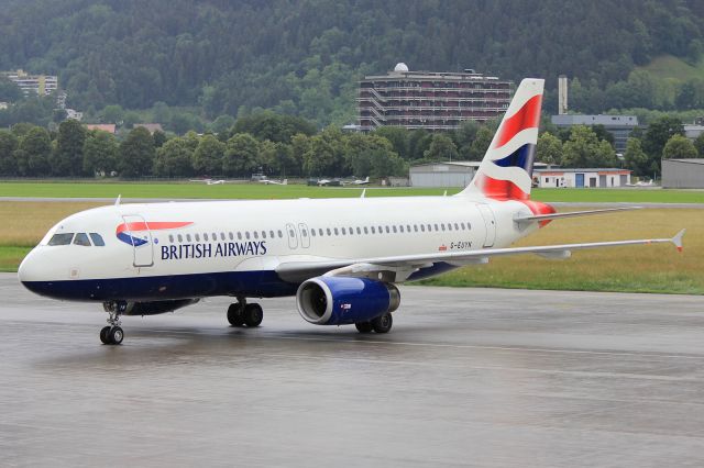 Airbus A320 (G-EUYN)