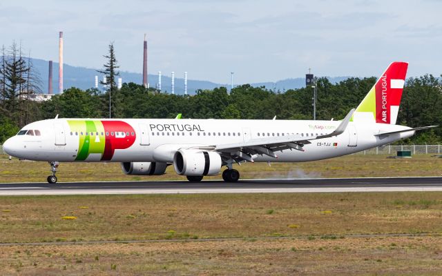 Airbus A321neo (CS-TJJ)