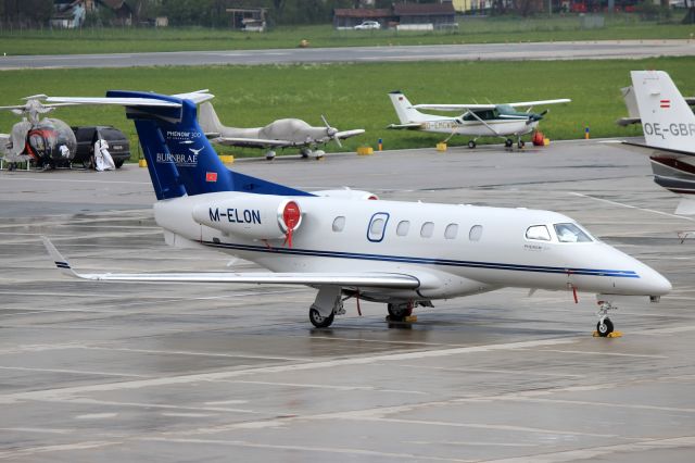 Embraer Phenom 300 (M-ELON)