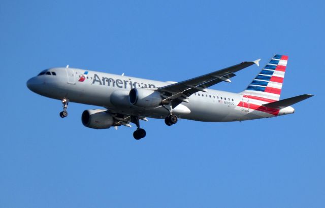Airbus A320 (N107US) - Shown here is an American Airline Airbus A320 in the Summer of 2018.
