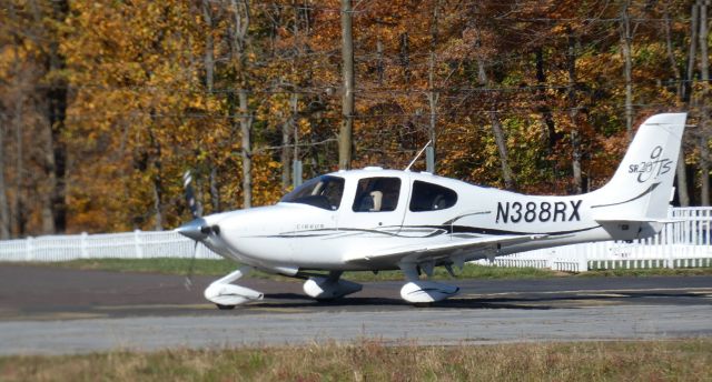 Cirrus SR-20 (N388RX) - Taxiing for departure is this 2006 Cirrus SR-20GTS in the Autumn of 2022.