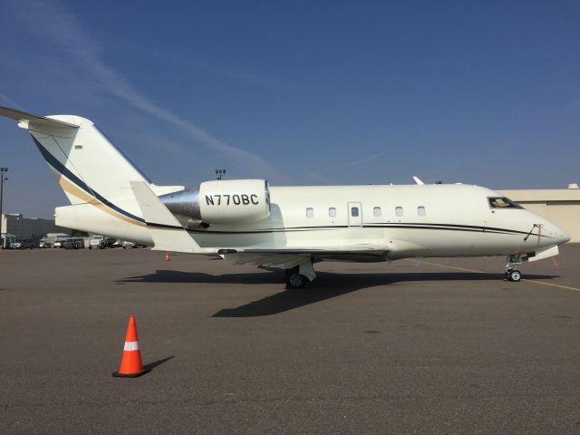 Canadair Challenger (N770BC)