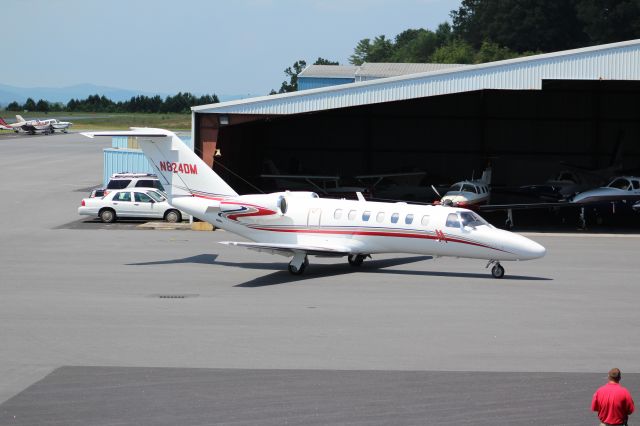 Cessna Citation CJ3 (N824DM) - Taxiing 