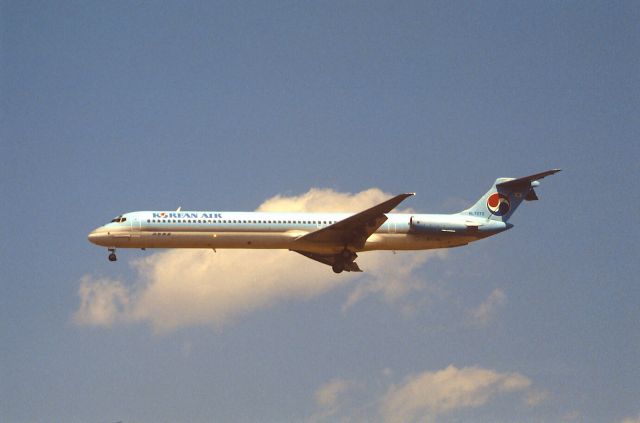 McDonnell Douglas MD-82 (HL7273) - Final Approach to Narita Intl Airport Rwy34 on 1988/04/16