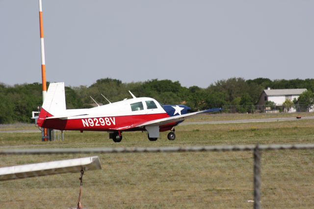 Mooney M-20 (N9298V)