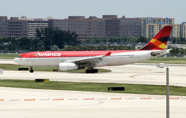 Airbus A330-300 (N967CG)