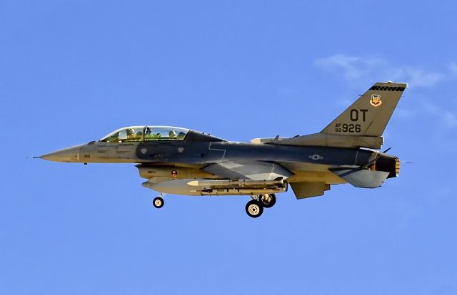 Lockheed F-16 Fighting Falcon (92-3926) - Red Flag, Nellis AFB, NV - General Dynamics F-16D Block 52P Fighting Falcon 92-3926 of the 422nd Test and Evaluation Squadron Green Bats - TDelCorobr /Red Flag 14br /February 3, 2013