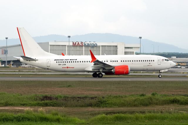 Boeing 737 MAX 8 (9M-LRM)