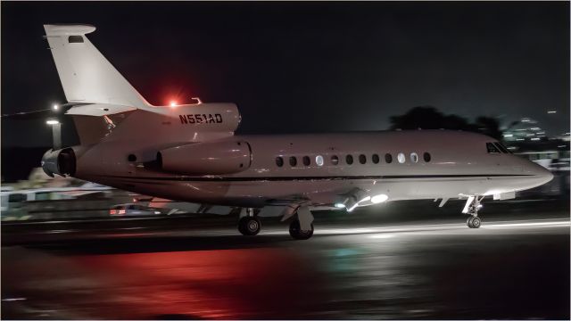 Dassault Falcon 900 (N551AD)