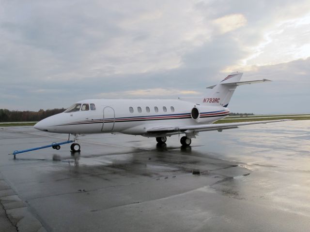 Hawker 800 (N793RC) - A very good busimess jet with a stand up cabin.