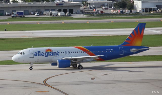 Airbus A320 (N262NV) - On its wat to the runway on the evening of the 16th of June, 2018.