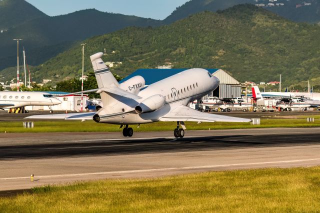 Dassault Falcon 900 (C-FXXU)