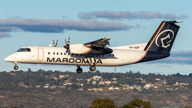 de Havilland Dash 8-300 (VH-QQP)
