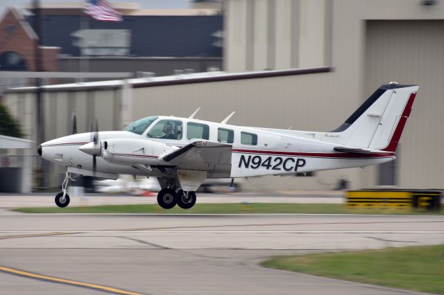 Beechcraft Baron (58) (N942CP)