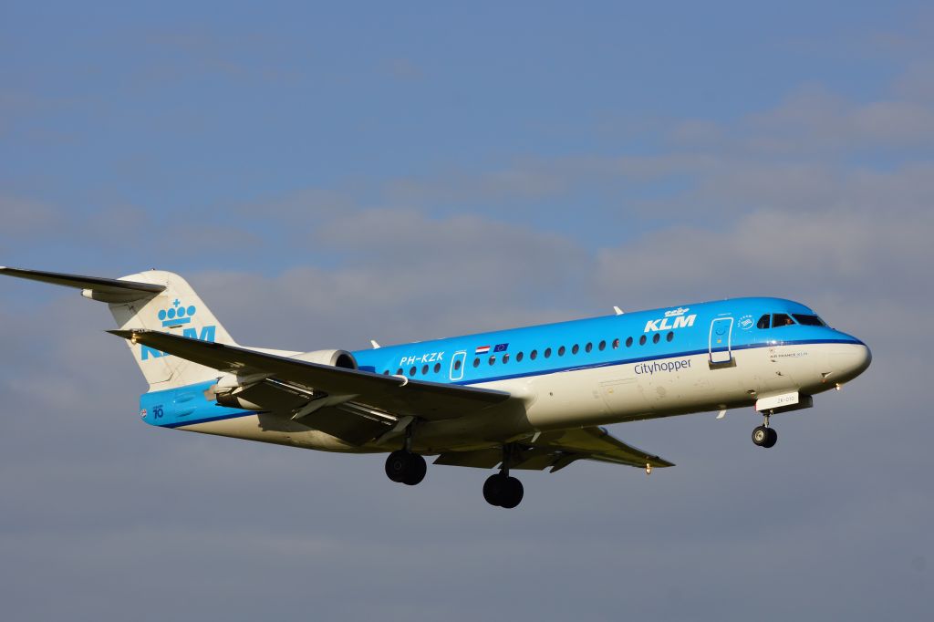 Fokker 70 (PH-KZK)